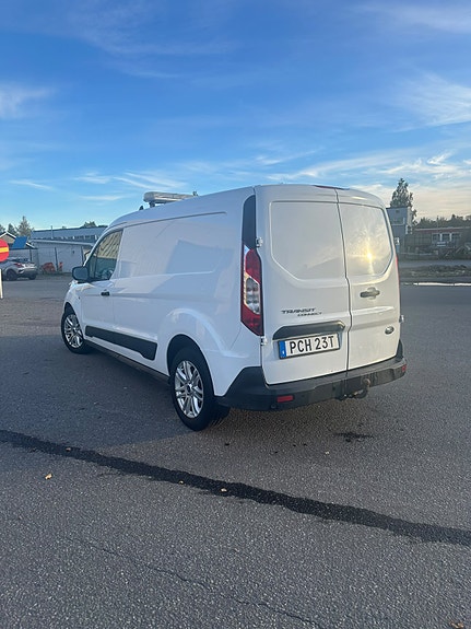 Ford Transit Connect 4 of 8