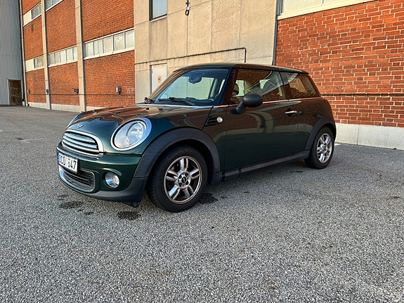 MINI One 7 of 18