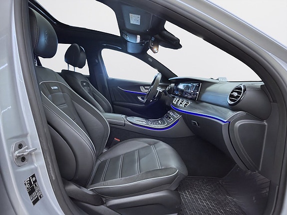 Mercedes-Benz E63 11 of 22