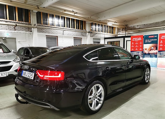 Audi A5 4 of 5