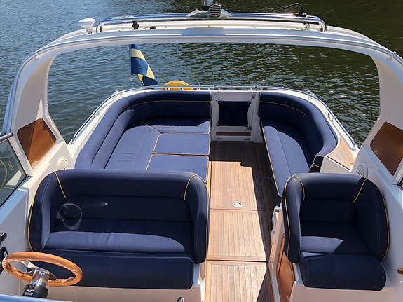 Marex 290 Sun Cruiser – D4, mycket välskött, redo för säsong 4 of 5