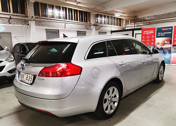 Opel Insignia 4 of 5