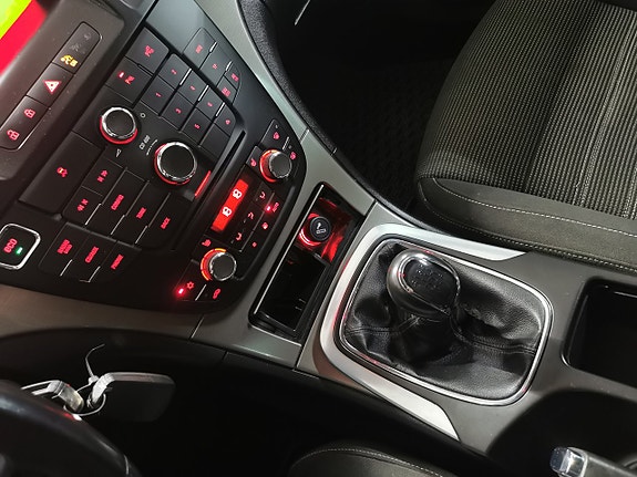 Opel Insignia 16 of 17
