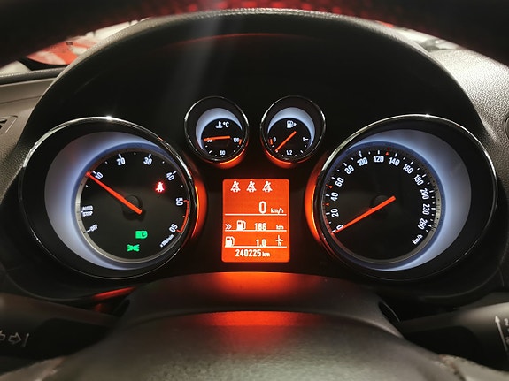 Opel Insignia 13 of 17