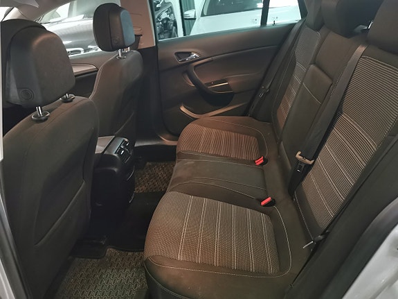 Opel Insignia 11 of 17