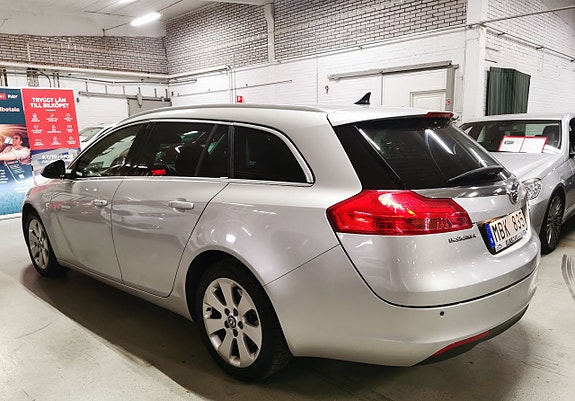 Opel Insignia 3 of 5