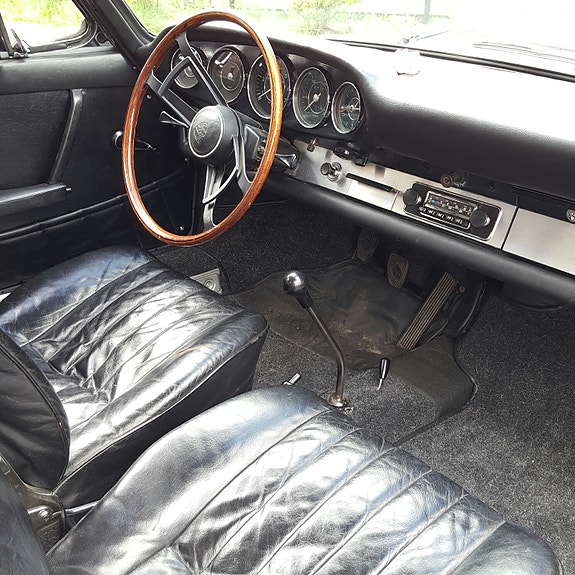 Porsche 912 3 of 5