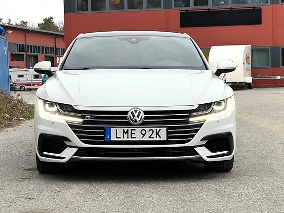 Volkswagen Arteon 2 of 5