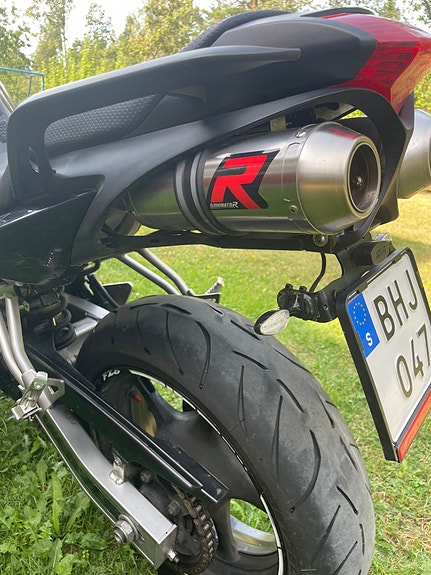 Yamaha FZ6-N 2 of 6