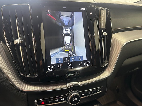 Volvo XC60 15 of 16