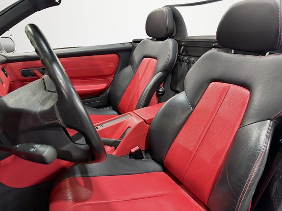 Mercedes-Benz SLK230 10 of 20