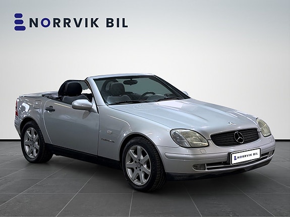 Mercedes-Benz SLK230 3 of 5