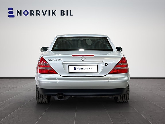 Mercedes-Benz SLK230 6 of 20