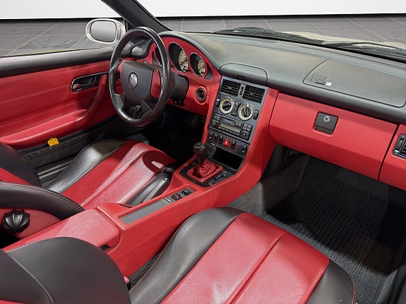 Mercedes-Benz SLK230 18 of 20
