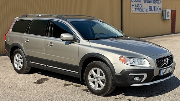 Volvo XC70 21 of 21