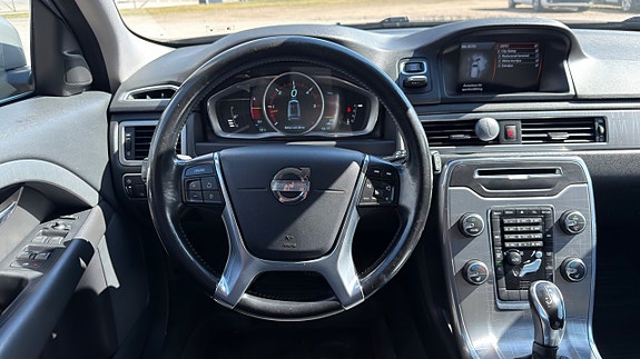 Volvo XC70 18 of 21
