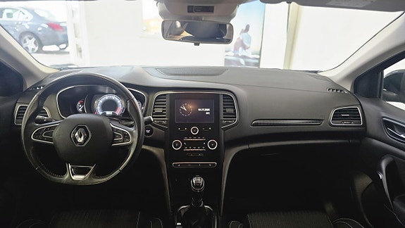 Renault Megane 15 of 19