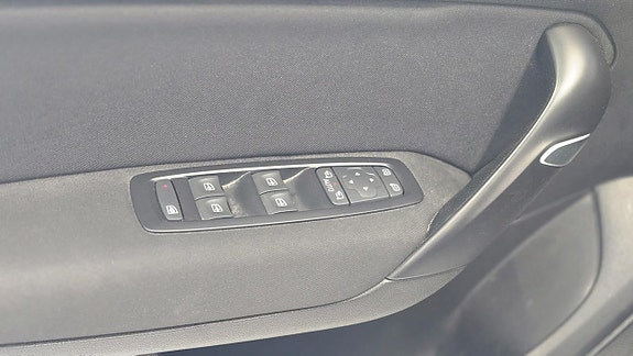 Renault Megane 17 of 19