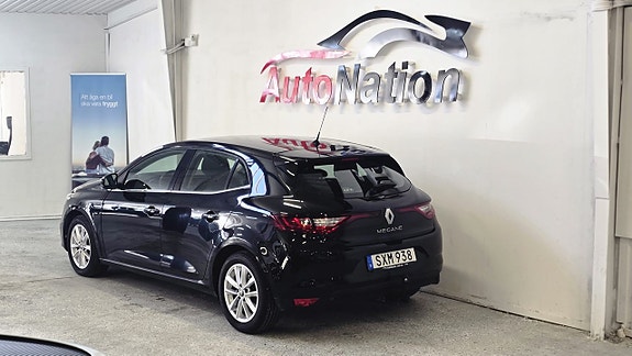Renault Megane IV 3 of 5