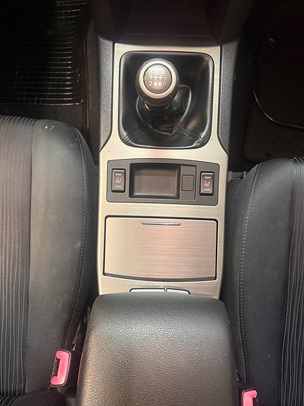 Subaru Legacy 25 of 27