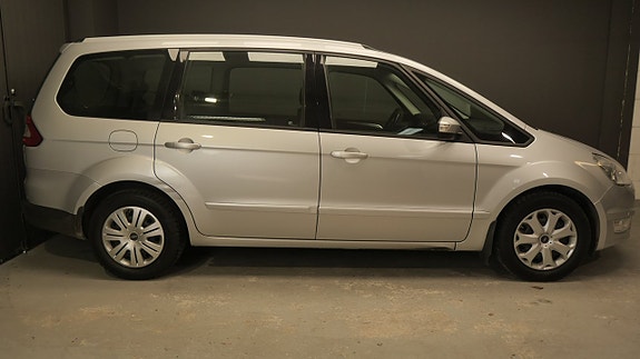 Ford Galaxy 5 of 5