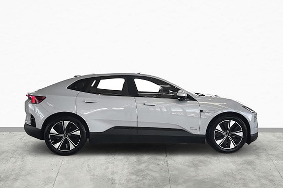 Polestar 4 3 of 30