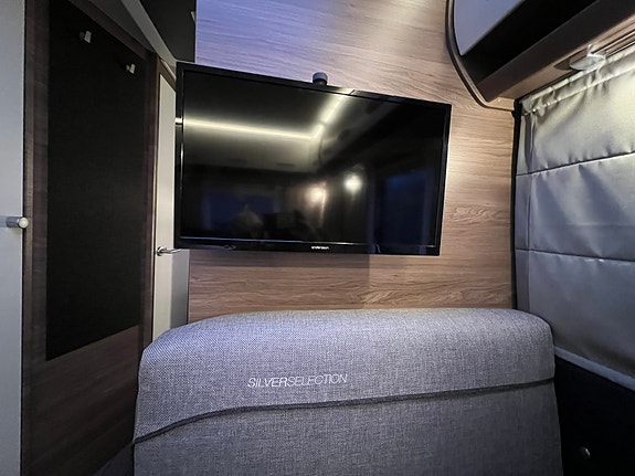 Knaus Topputrustad drömvagn 500 KD Silver Selection – AC, solceller, Wi-Fi & redo för semester! 12 of 13