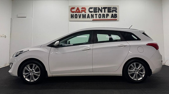 Hyundai i30 2 of 23
