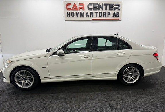 Mercedes-Benz C250 2 of 23