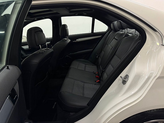 Mercedes-Benz C250 23 of 23