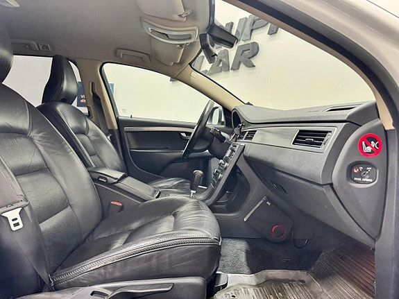 Volvo XC70 6 of 20