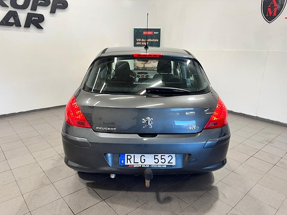Peugeot 308 8 of 17