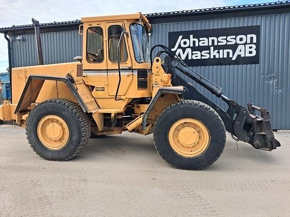 Volvo BM 4300 SKEVNING SBM