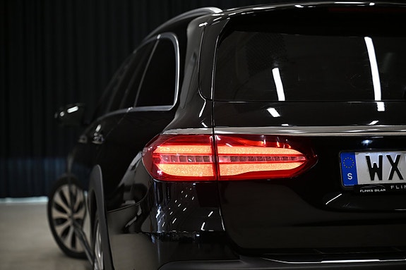 Mercedes-Benz E220 d 12 of 30