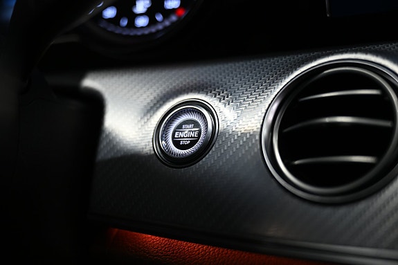 Mercedes-Benz E220 d 27 of 30