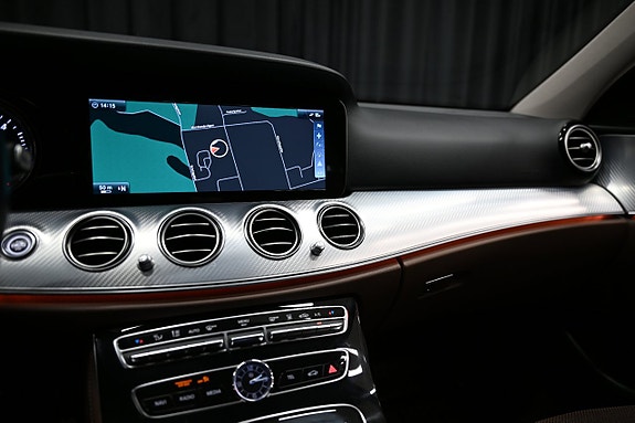 Mercedes-Benz E220 d 15 of 30