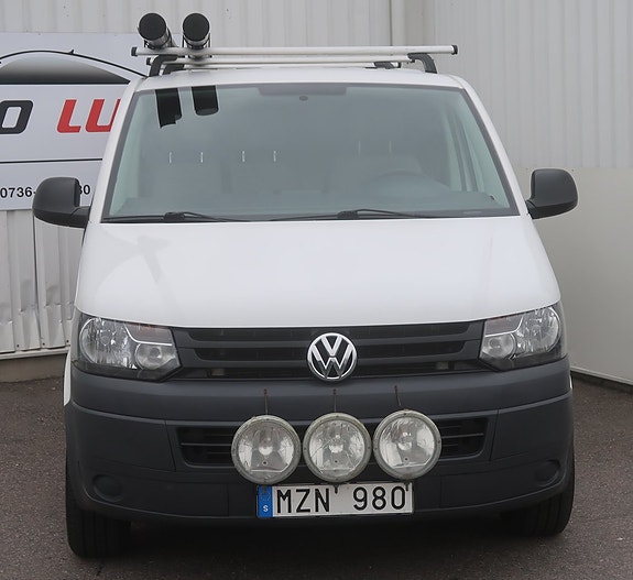 Volkswagen Transporter 2 of 5