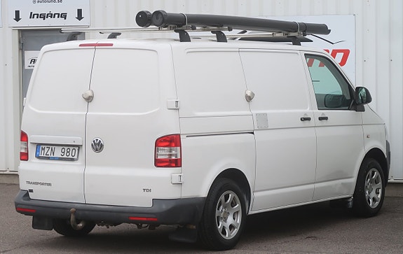 Volkswagen Transporter 3 of 5