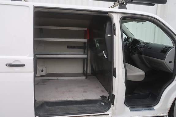 Volkswagen Transporter 9 of 20