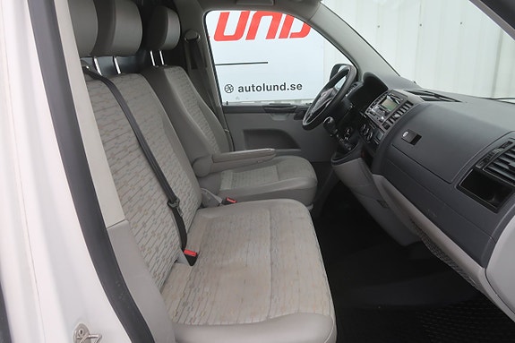 Volkswagen Transporter 12 of 20