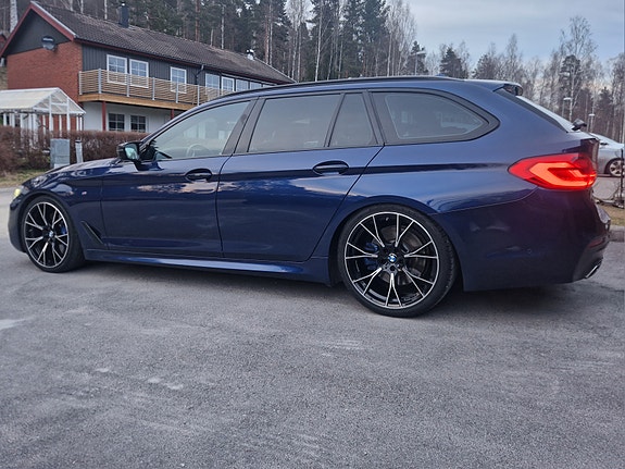 BMW 540d 2 of 5