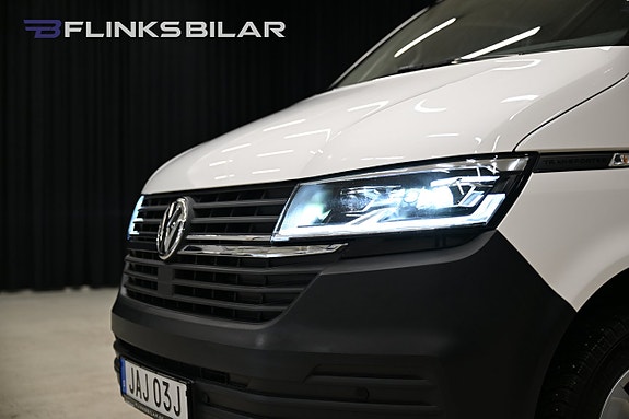 Volkswagen Transporter 3 of 5