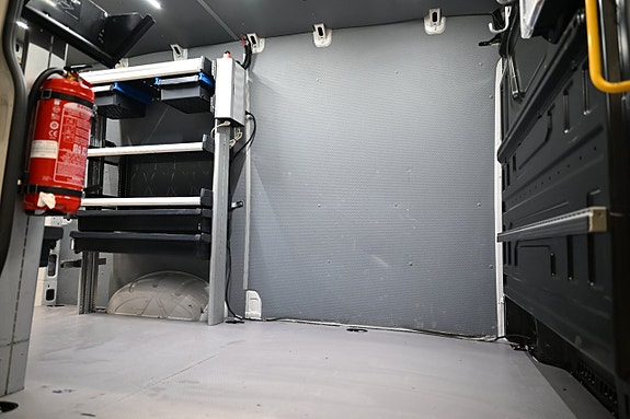 Volkswagen Crafter 15 of 30