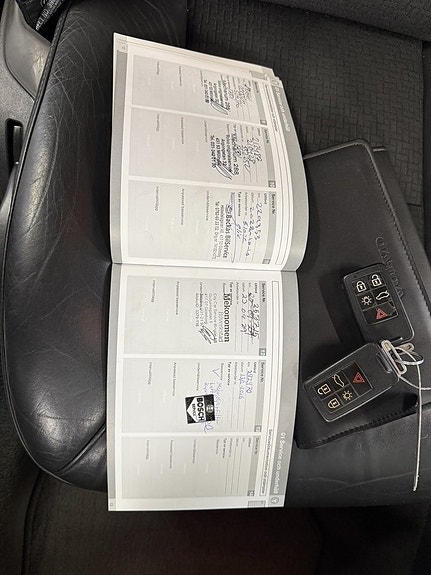 Volvo V70 12 of 12