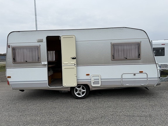 Dethleffs RF 6 Långbädd