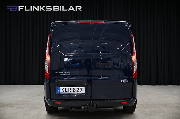 Ford Transit Custom 11 of 29