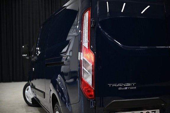 Ford Transit Custom 12 of 29