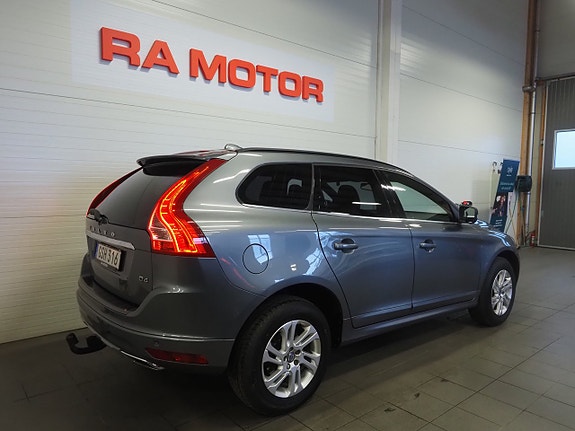 Volvo XC60 5 of 23
