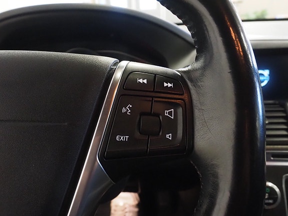 Volvo XC60 18 of 23