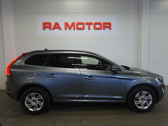 Volvo XC60 4 of 23